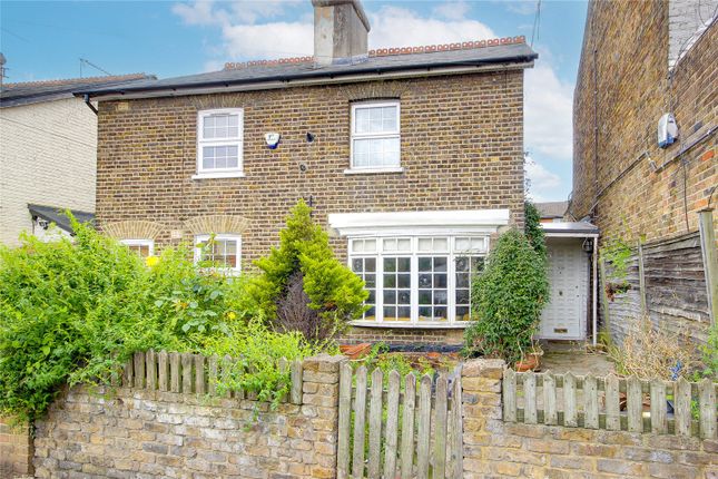 2 bedroom semi-detached house for sale