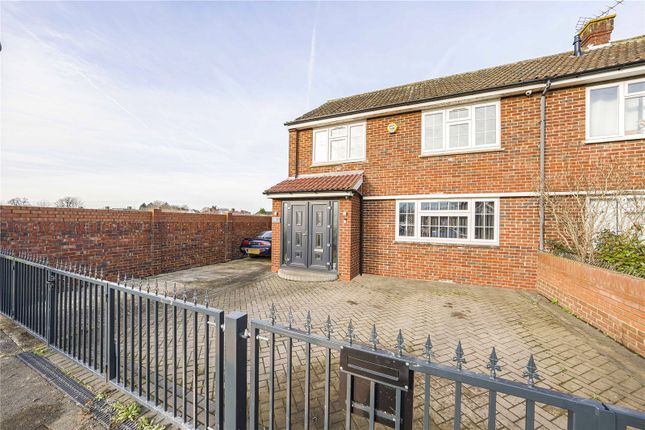 Gainsborough Gardens, Isleworth 3 bed semi