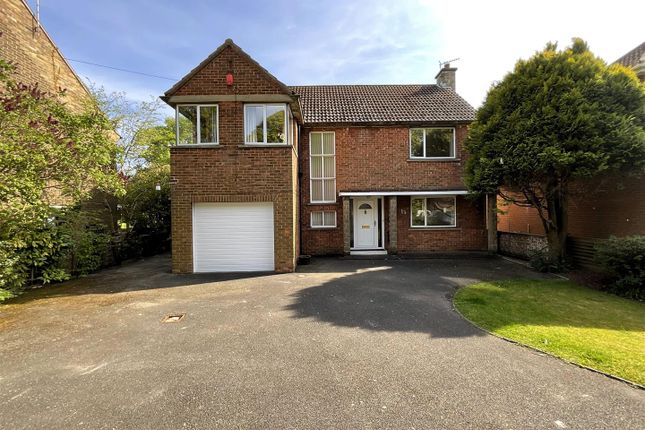 Sea Cliff Road, Scarborough 4 bed detached house for sale