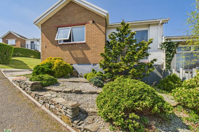 3 bedroom semi-detached bungalow for sale