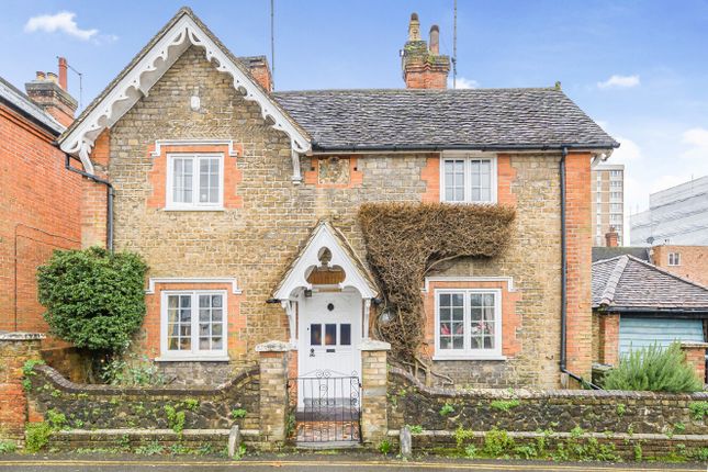 3 bed detached house