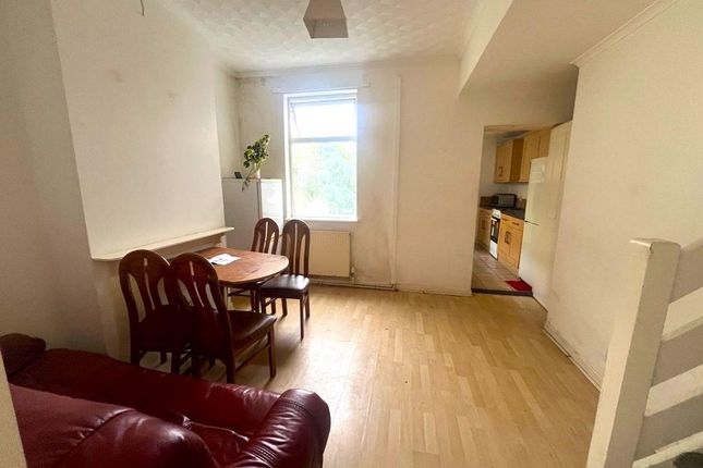 3 bed terraced house