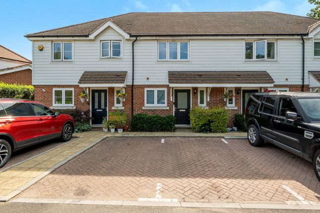 Longhurst Drive, Billingshurst, RH14 2 bed terraced house for sale