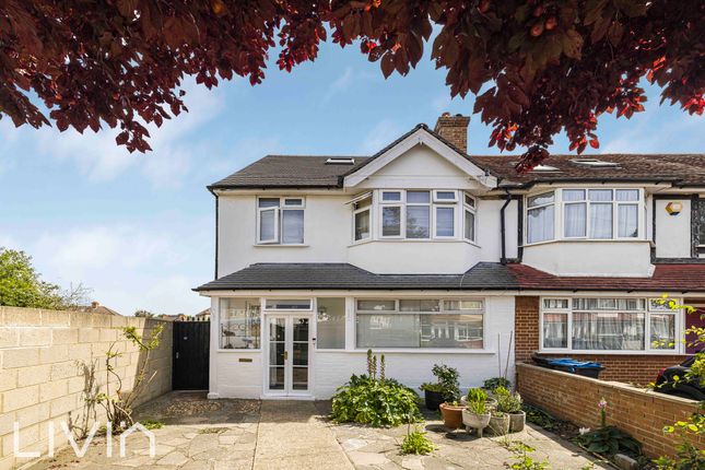 Mitcham CR4 7 bed end of terrace house for sale