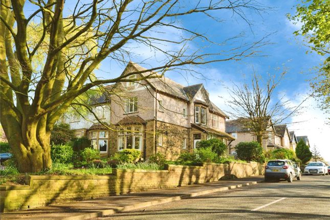 5 bedroom semi-detached house for sale