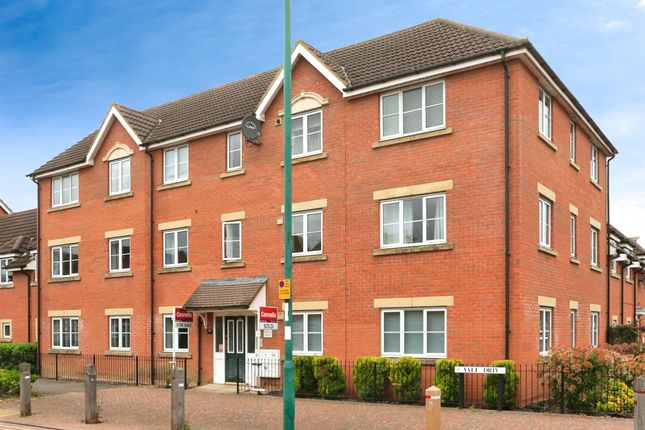 2 bedroom ground floor flat for sale