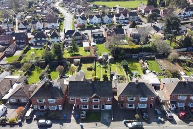 Morley Avenue, Ashgate, Chesterfield... 5 bed semi