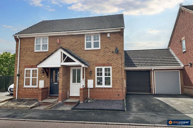 2 bedroom semi-detached house for sale