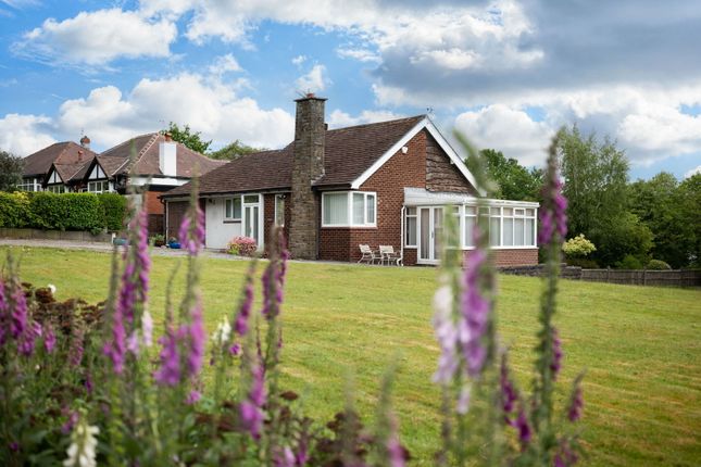 Barrack Hill, Romiley, Stockport SK6 3BA 2 bed detached bungalow for sale