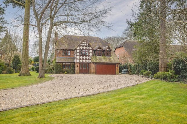Old Slade Lane, Richings Park SL0 5 bed detached house for sale