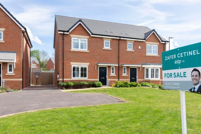 Bouncers Lane, Cheltenham GL52 3 bed semi