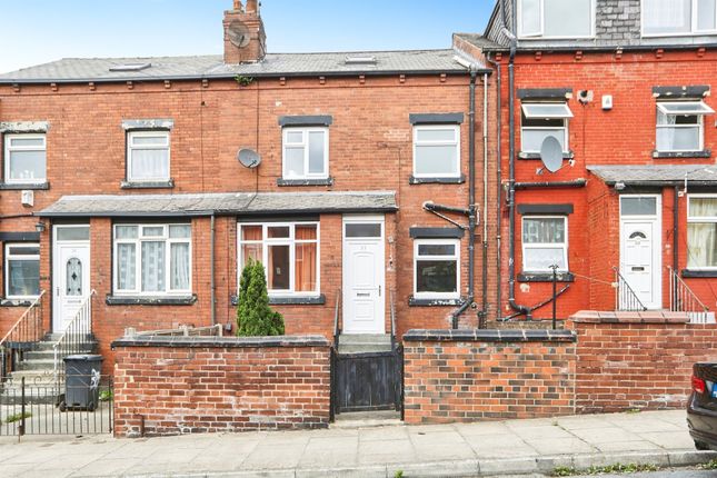 2 bedroom mews property for sale