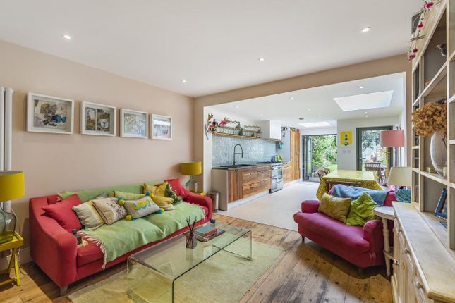 Archbishops Place, Brixton, London, SW2 3 bed semi