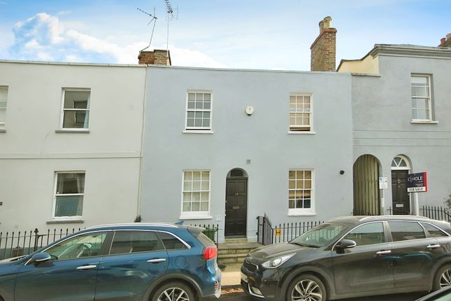 6 bedroom terraced house for sale