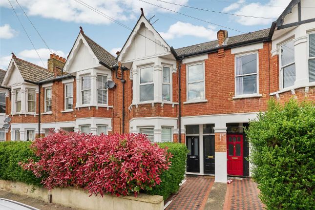 Ravensbury Road, Earlsfield, London... 2 bed maisonette for sale