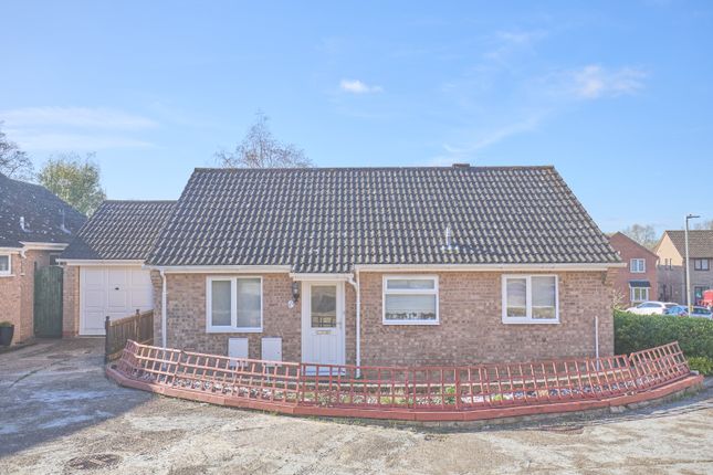 2 bed detached house