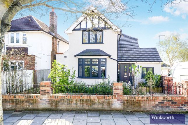 Enderley Road, Harrow, Middlesex, HA3 3 bed detached house for sale