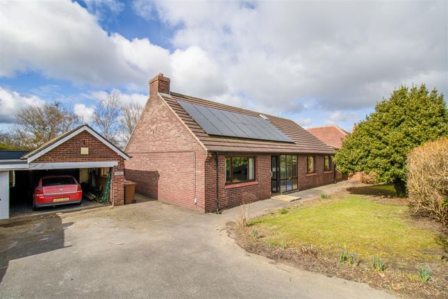 Kingsway, Ossett WF5 8 bed detached bungalow for sale