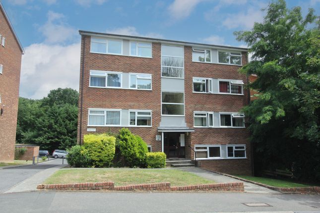 Auckland Road 1 bed flat for sale