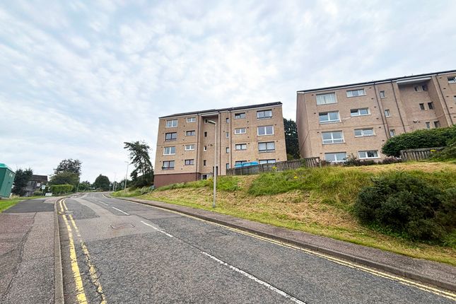 3 bedroom flat for sale