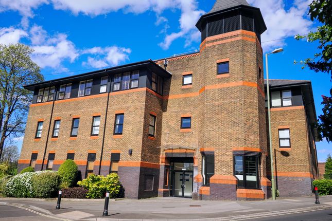 Winchester Road, Town Centre... 2 bed flat for sale