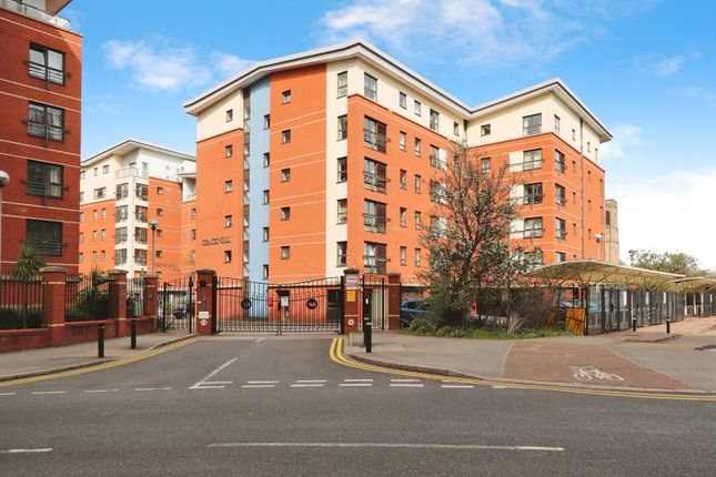 2 bed flat