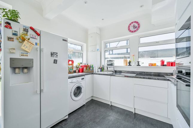Mayday Gardens, Blackheath, London, SE3 3 bed semi