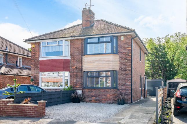 2 bedroom semi-detached house for sale