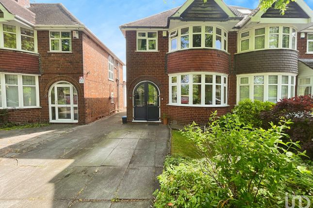 3 bedroom semi-detached house for sale