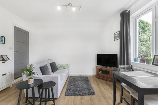 Ditton Road, Surbiton, KT6 1 bed flat for sale