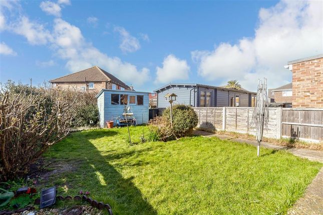 3 bed end terrace house