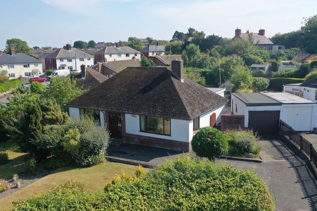 Bryn Siriol, Coedpoeth, Wrexham 3 bed detached bungalow for sale