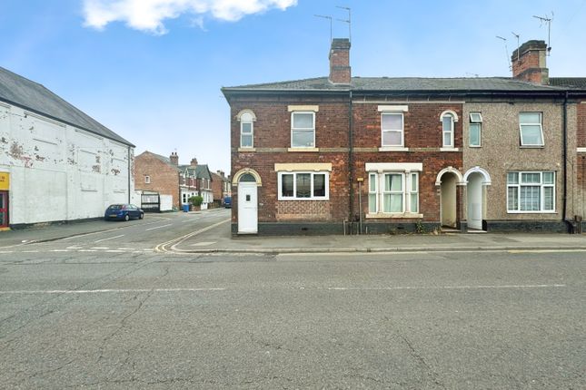 5 bedroom end of terrace house for sale