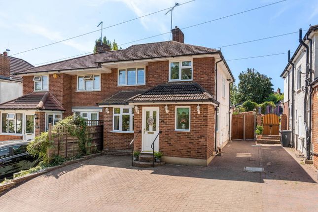 Holbeck Lane, Waltham Cross EN7 3 bed semi