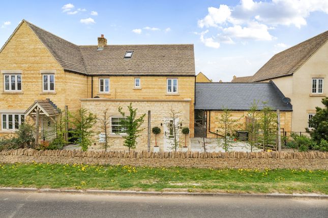 Cirencester Road, Tetbury... 4 bed terraced house for sale