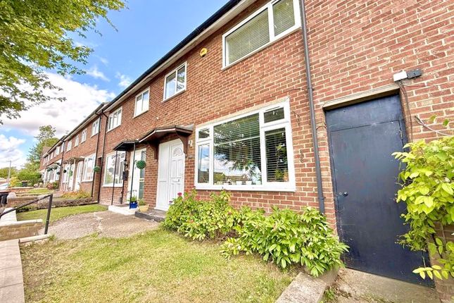 Thornview Road, Houghton Regis 3 bed terraced house for sale