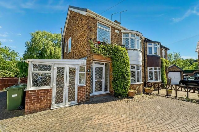 Elizabeth Drive, Knottingley WF11 3 bed semi