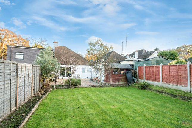 Potters Lane, Barnet, EN5 2 bed bungalow for sale
