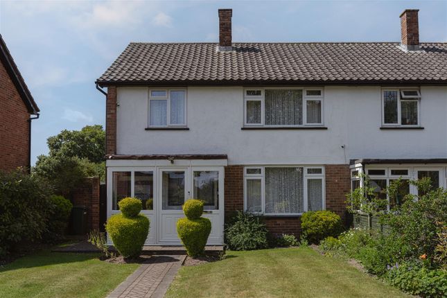 Fairlawn Road, Banstead SM5 3 bed semi