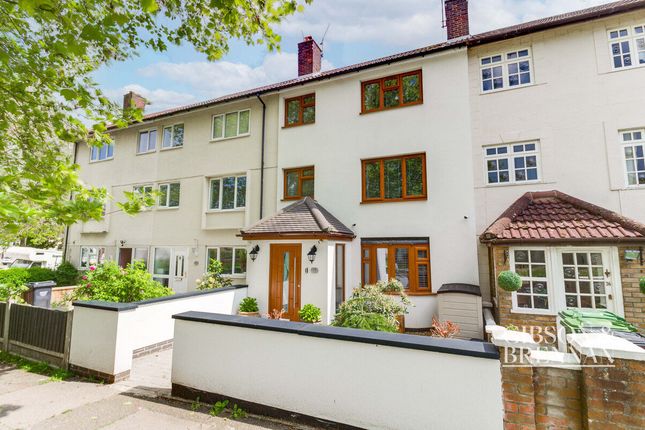 Norwood End, Basildon, SS14 3 bed terraced house for sale