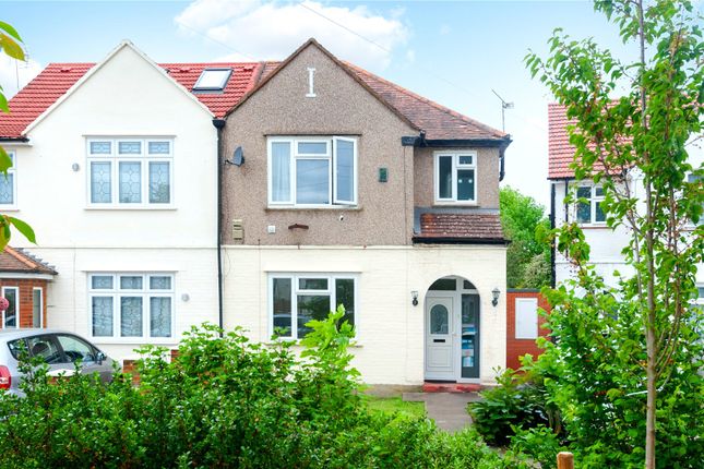 Chatsworth Crescent, Hounslow 3 bed semi
