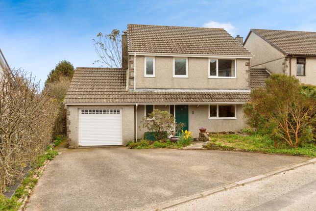 3 bedroom link detached house for sale