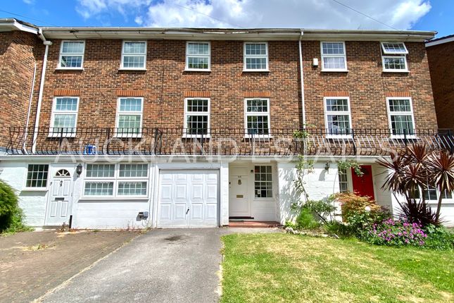 York Road, Barnet EN5 3 bed townhouse for sale