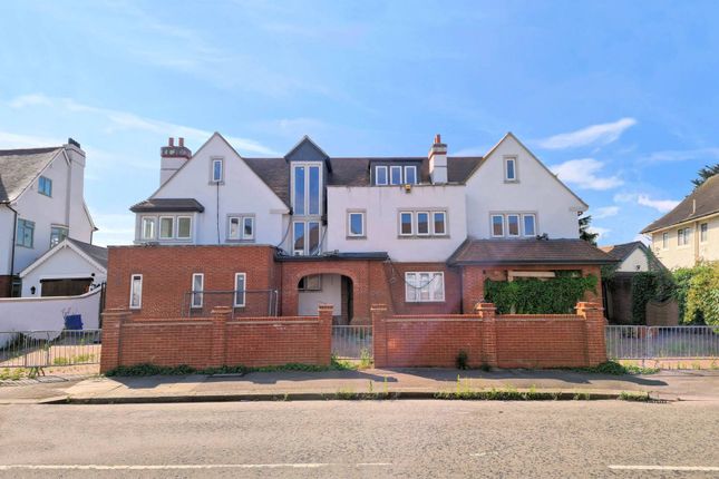 Holcombe Road, Ilford, IG1 8 bed detached house for sale