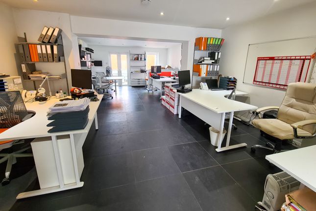 Colnbrook, Berkshire 1 bed townhouse for sale