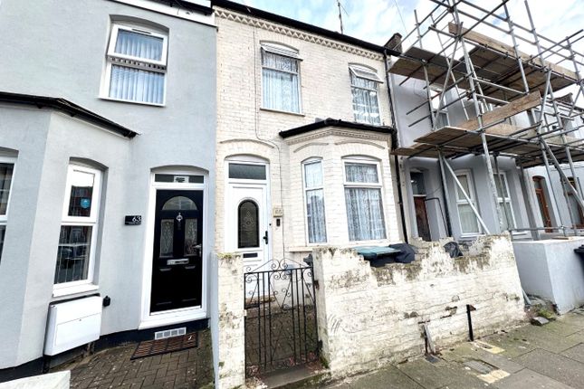 Naseby Road, Luton 3 bed terraced house for sale