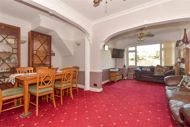 South End Road, Rainham, Essex 3 bed end of terrace house for sale