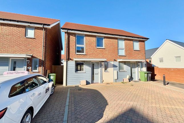 2 bedroom semi-detached house for sale