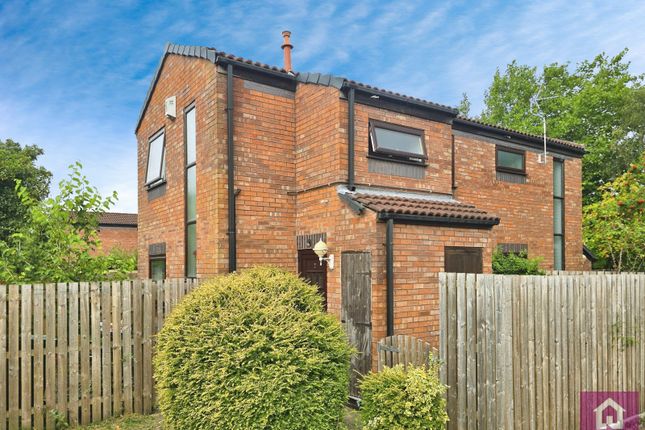 Chester, Cheshire, CH2 2 bed end of terrace house for sale