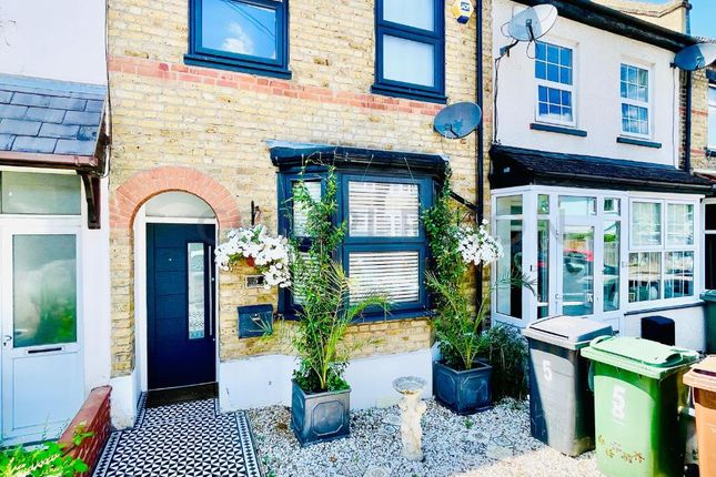 Grove Road, London E4 4 bed house for sale